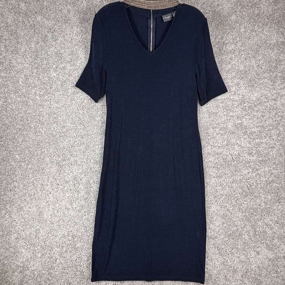 Travelers by Chicos Navy Blue V-Neck Dress Metallic Collar Size 1 M Short Sleeve